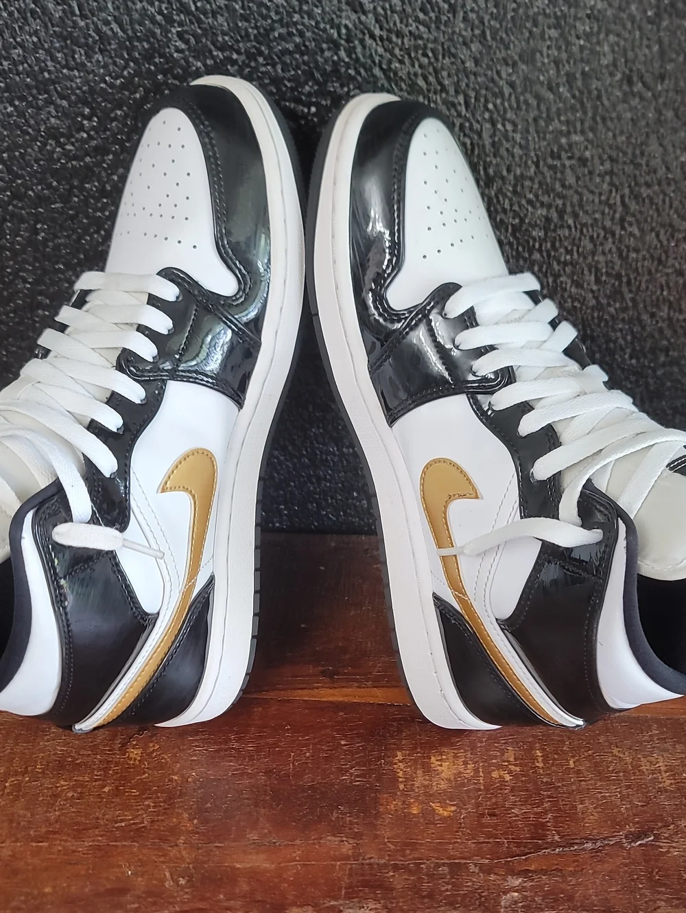 Nike Air Jordan 1 Mid SE 